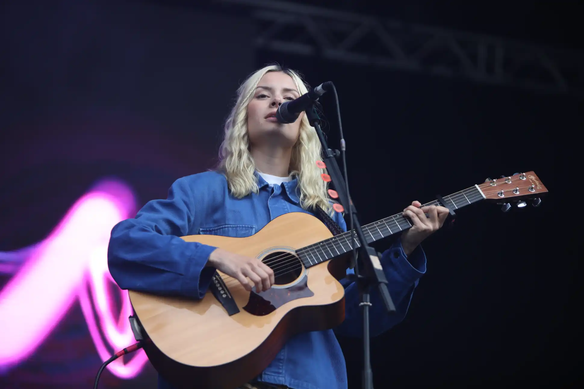 Heartland Festival In Pitlochry 2024 - Laura Marling singing and playing acoustic guitar